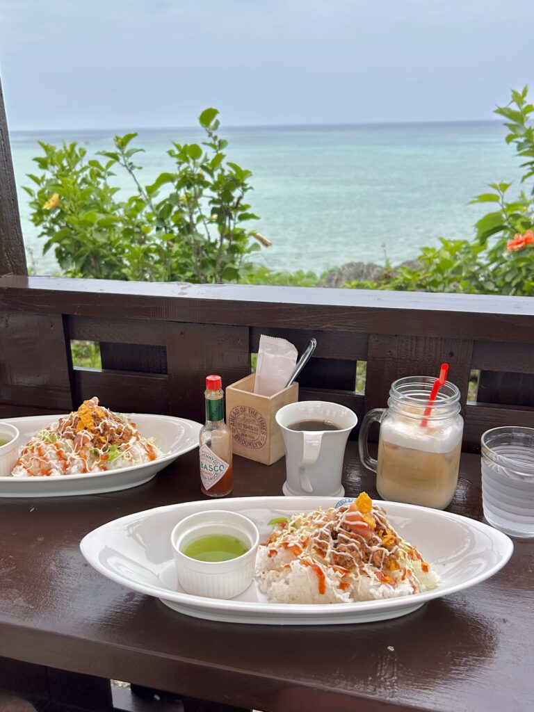 Lunch at ALOALO Cafe in Ishigaki